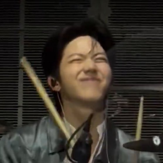 briwoonfan's tweet photo. he’s literally this emoji 🥹🤏 https://t.co/HKSGTuu1lB