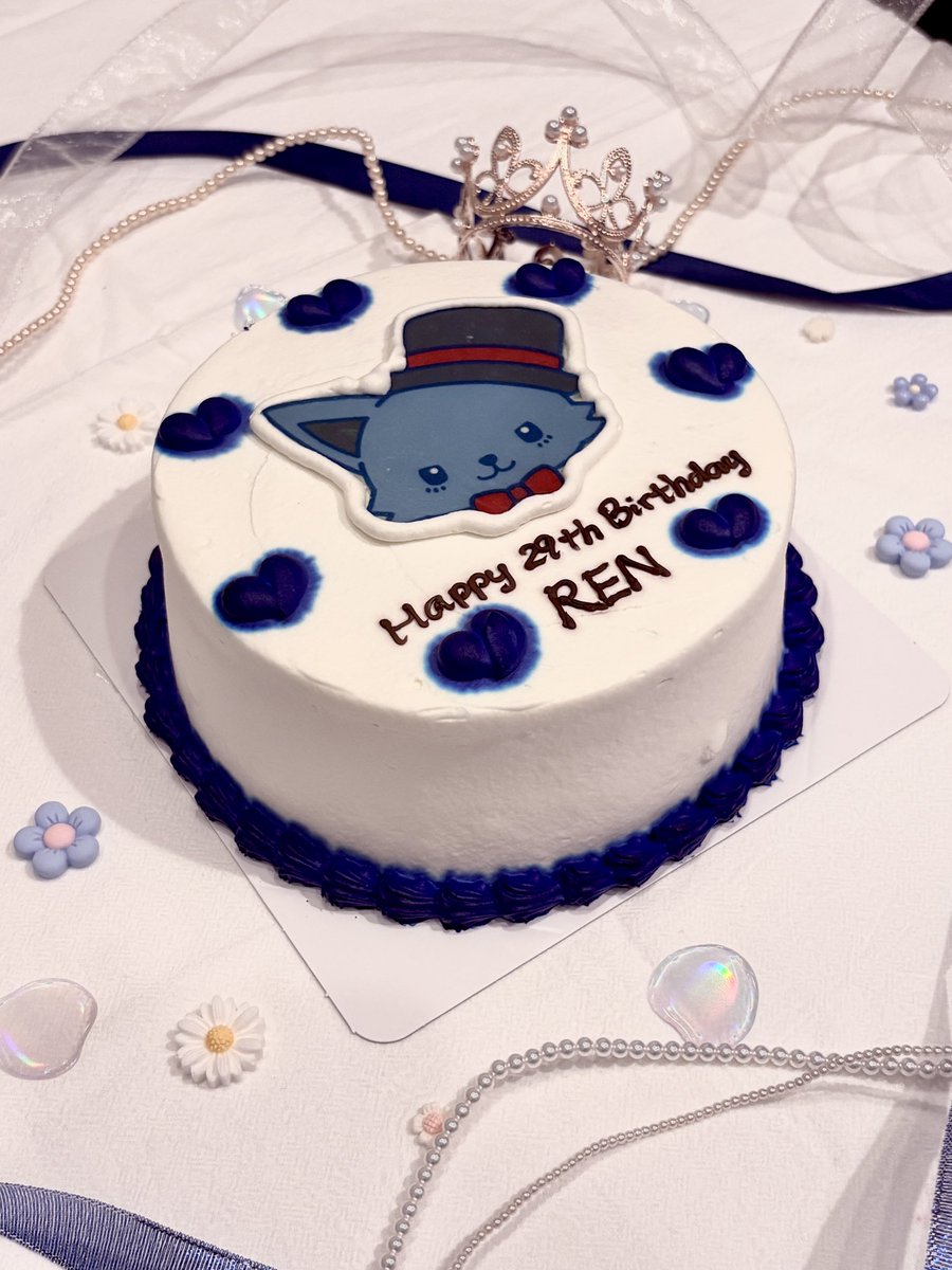 ❀.*ʜᴀᴘᴘʏ ʙɪʀᴛʜᴅᴀʏ .*❀

29歳の蓮くん💙
挑戦を楽しみながら進み続ける姿が本当に誇りだよ。
今年はかわいいRainくんのケーキでお祝いしたよ🎂💫
笑顔あふれる一年になりますように！ずっと大好き！

#HappyRenDay
#KingOfStage_Ren
#川尻蓮