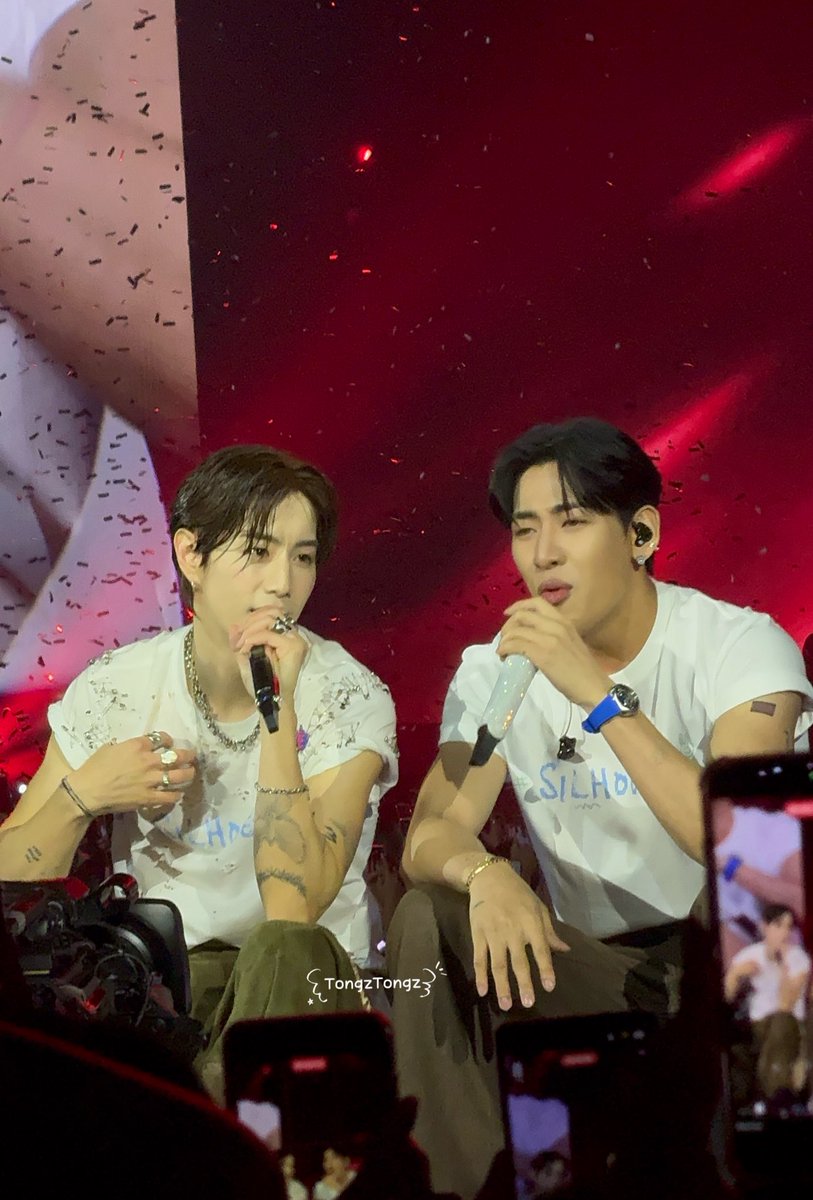 TongzTongz_'s tweet photo. มาร์คแบมดิวะ!!👊🏻🥹

#MarkTuanFanconBKK2026 
#MarkTuanTheShapeOfYou_BKKD2 https://t.co/r3Miw4NMBx
