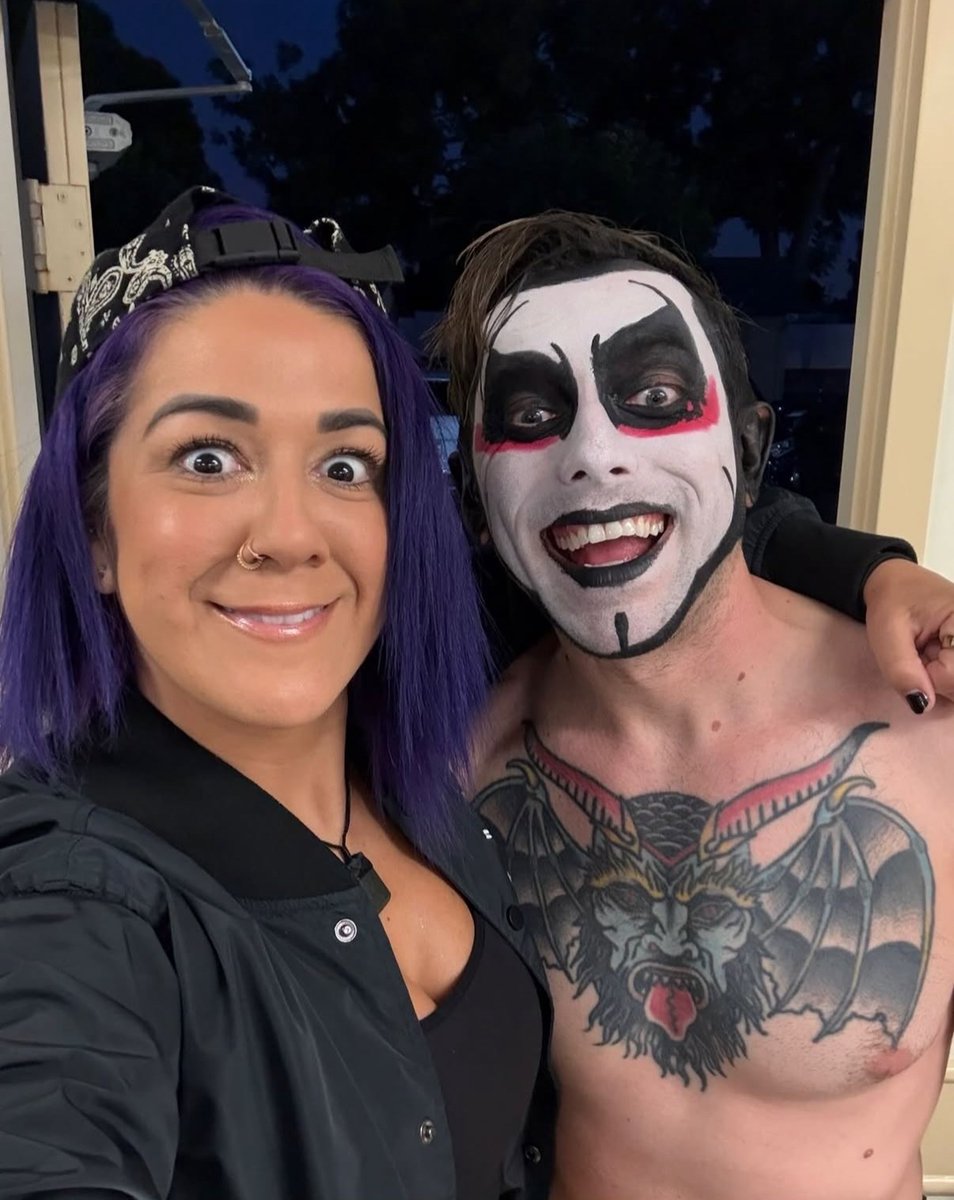 WrestlingWCC's tweet photo. Bayley x Danhausen https://t.co/EaoyliYlqJ