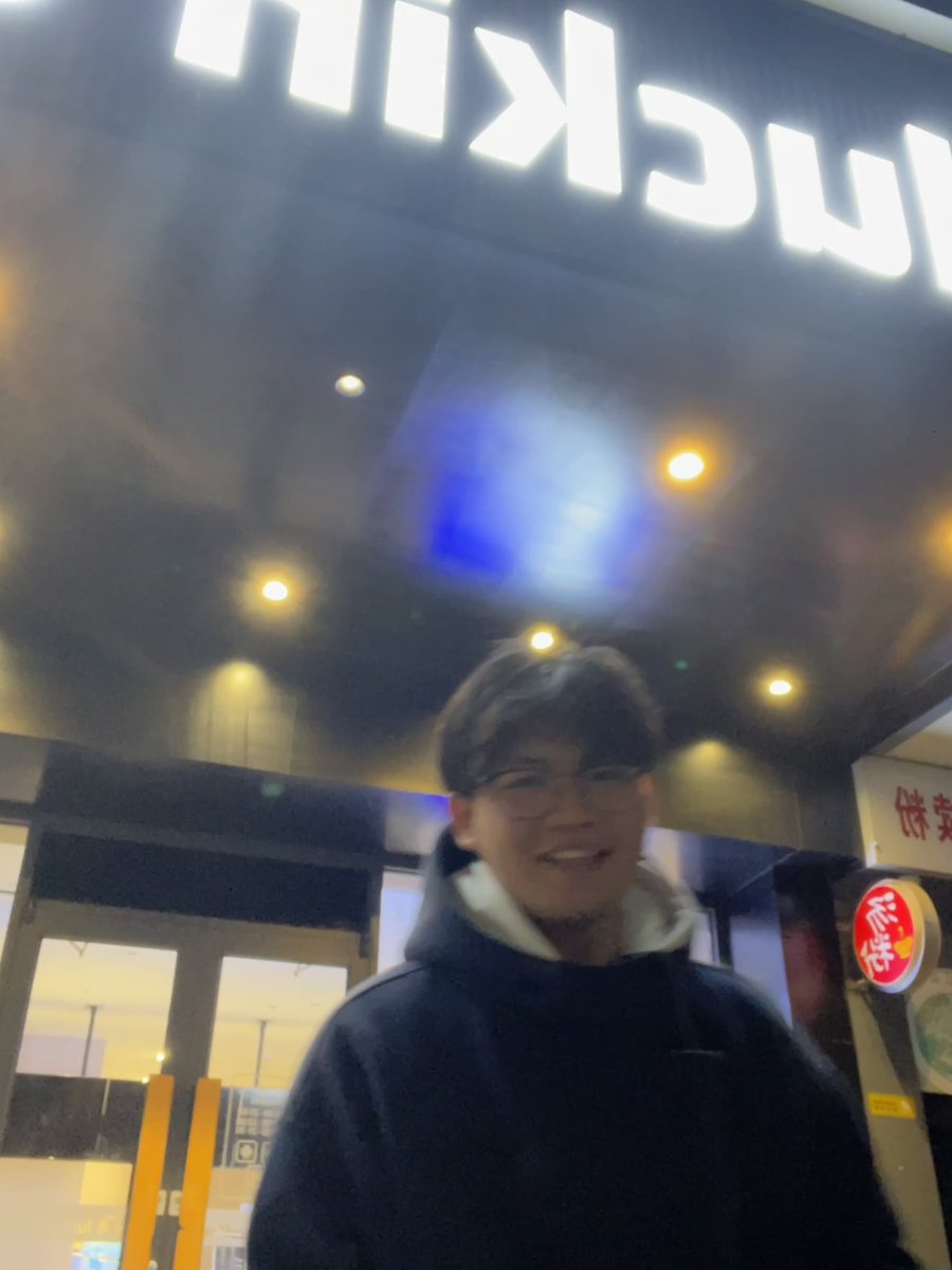 xuan_0131's tweet photo. 下班也太开心了 #东莞 https://t.co/M9rzVikmgh