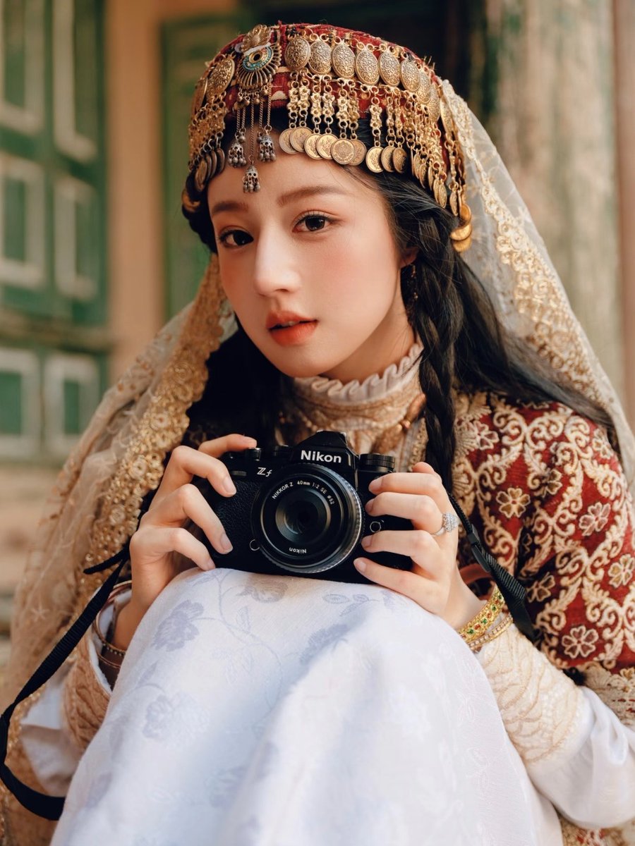 “如果一个人逼出了你人性中所有的恶，激发出来你所有的怒气和怨气，还让你忘掉了你所受的教育 说明这个人对你的伤害，已经达到了你所承受的极限！ ”