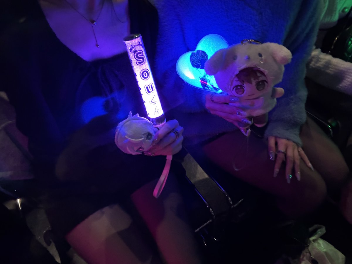 s_es02's tweet photo. 僕よな最高だった‼️ふぉるて君と梓川くん初めましてだったけど口から音源だし可愛いしもう好き 皆のトークも癒された尊い( ᵕ ᵕ̩̩ )また僕よなでライブやってほしいなり https://t.co/UmJTmY5aop