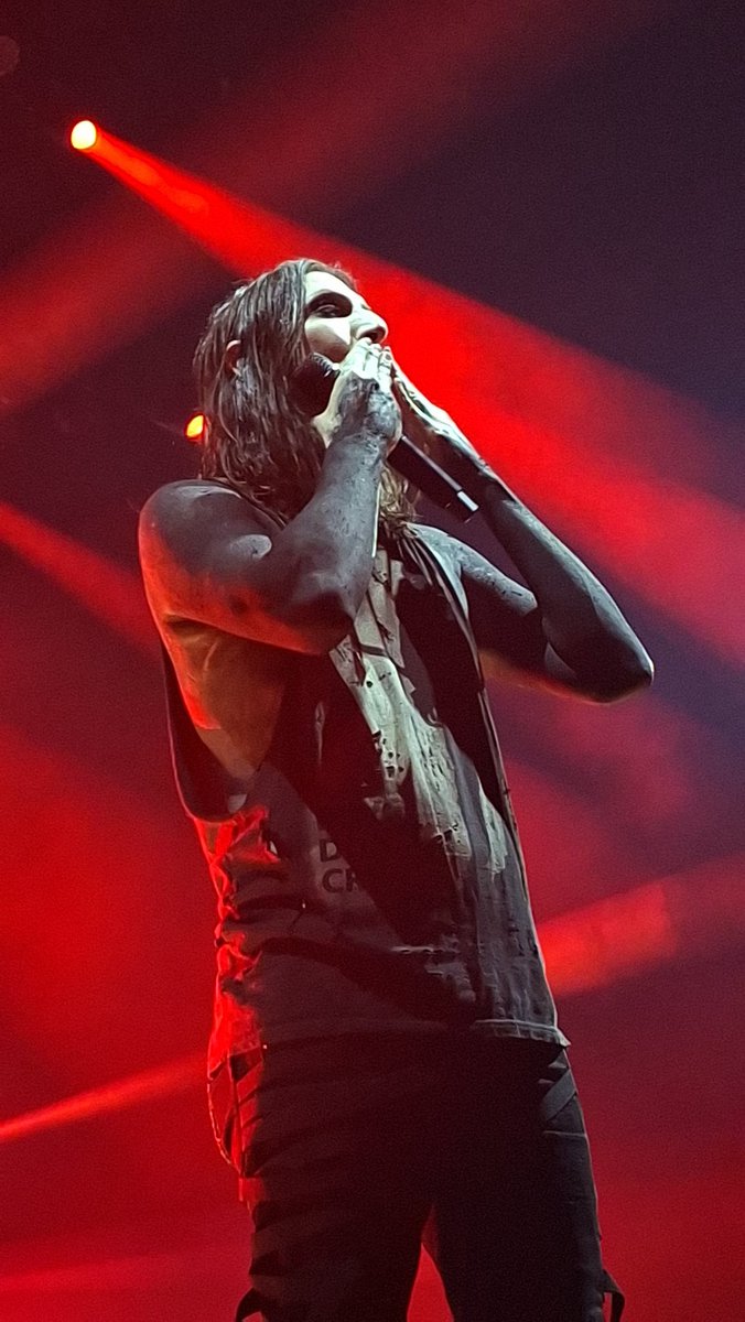 Ill never get over seeing them 🖤