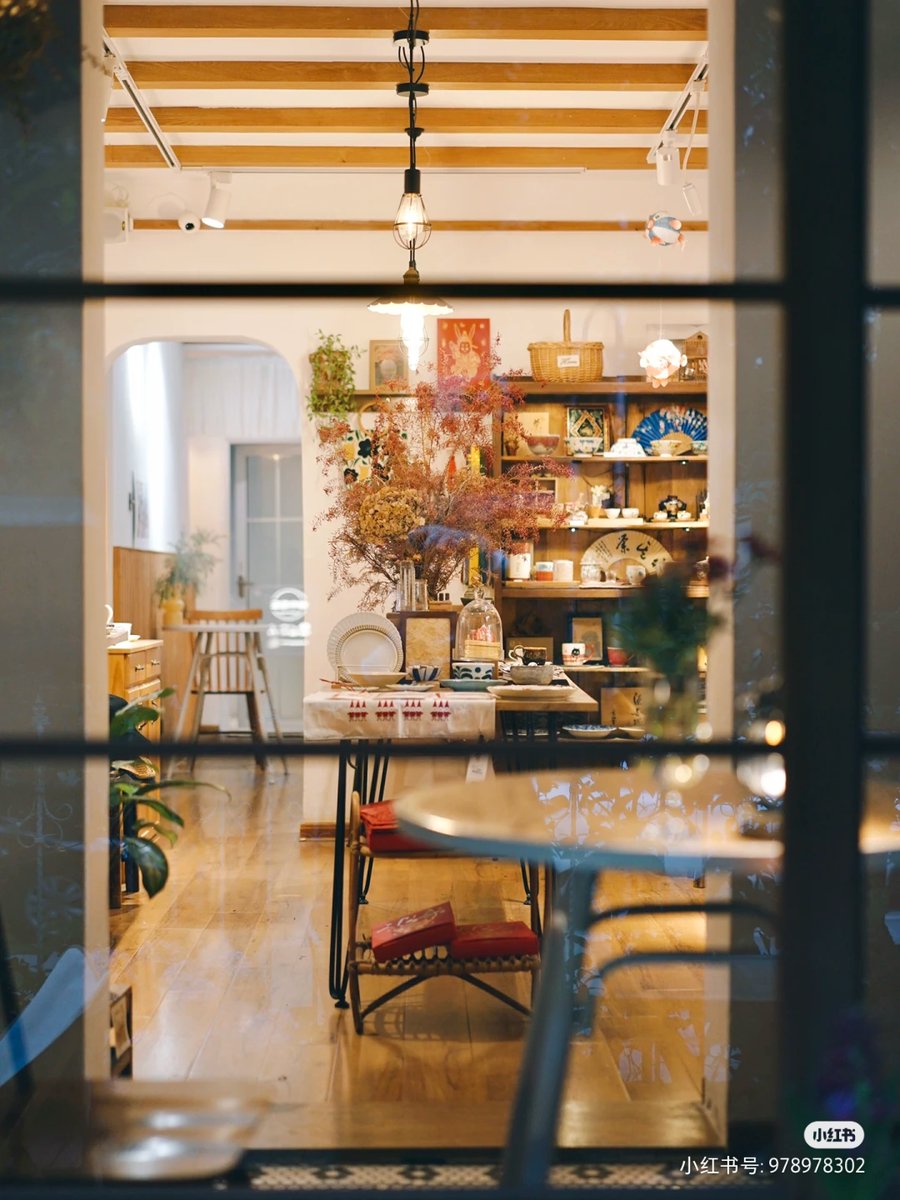 bbcnorwalk's tweet image. "Upgrade your desk with minimal charm!  Compact storage, potted greens, and warm LED lights—turn chaos into calm. Productivity starts with a tidy, cozy space.  #DeskSetup #WorkFromHome #OfficeInspo"