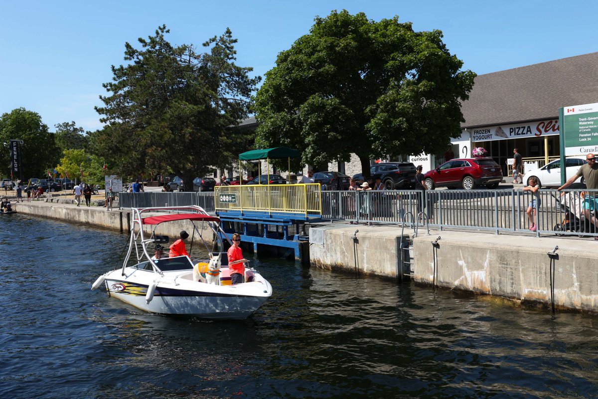 TrentSevernNHS's tweet photo. 🛥️ Happy World Compliment Day! 🌞

Today, we're celebrating by giving a big shout‑out to you! The incredible boaters, paddlers, visitors, and communities that make the Trent-Severn Waterway such a special place. 💙 https://t.co/cd3dKLDGol