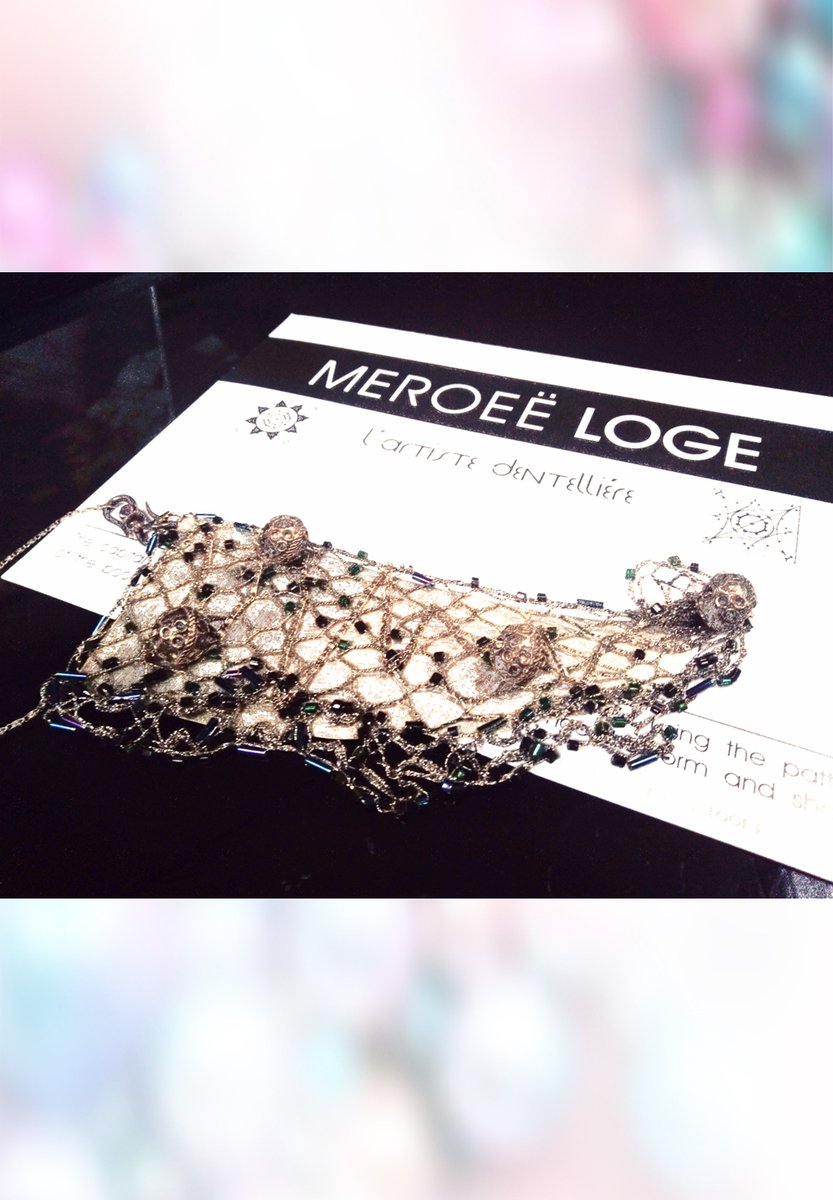 MeroeeL's tweet photo. @MeroeeL 

#jewels
#jewellery 
#bobbinlace
#Silver 
#OutstandingPerformance 
#extravagant
#luxurygirl 
#fromouterspace https://t.co/moqZfWLq7A