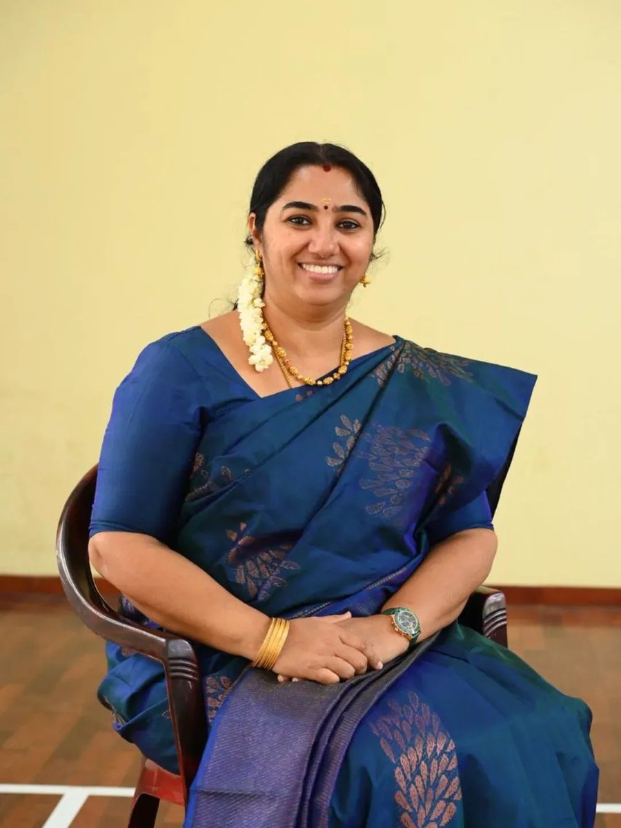 Namekidd0's tweet photo. Rich Mom🥵
Othaa sema odambu🥵ufff
Paduthutu Nala adiklam🥵🍼💦💦💦
https://t.co/HW9keeP0Tu