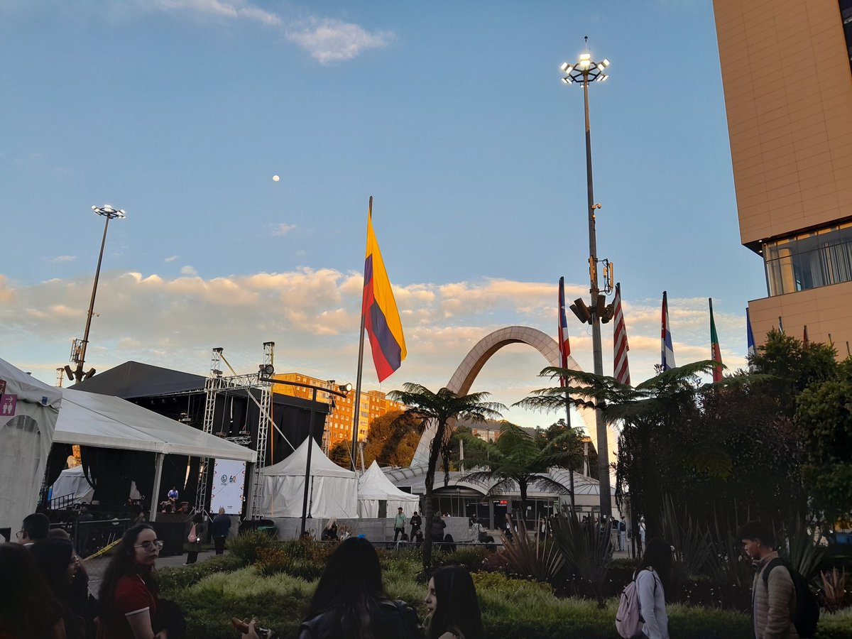 witched07's tweet photo. #Filbo2025 @FILBogota
Gracias @CorferiasBogota https://t.co/JZW6EhnNmX