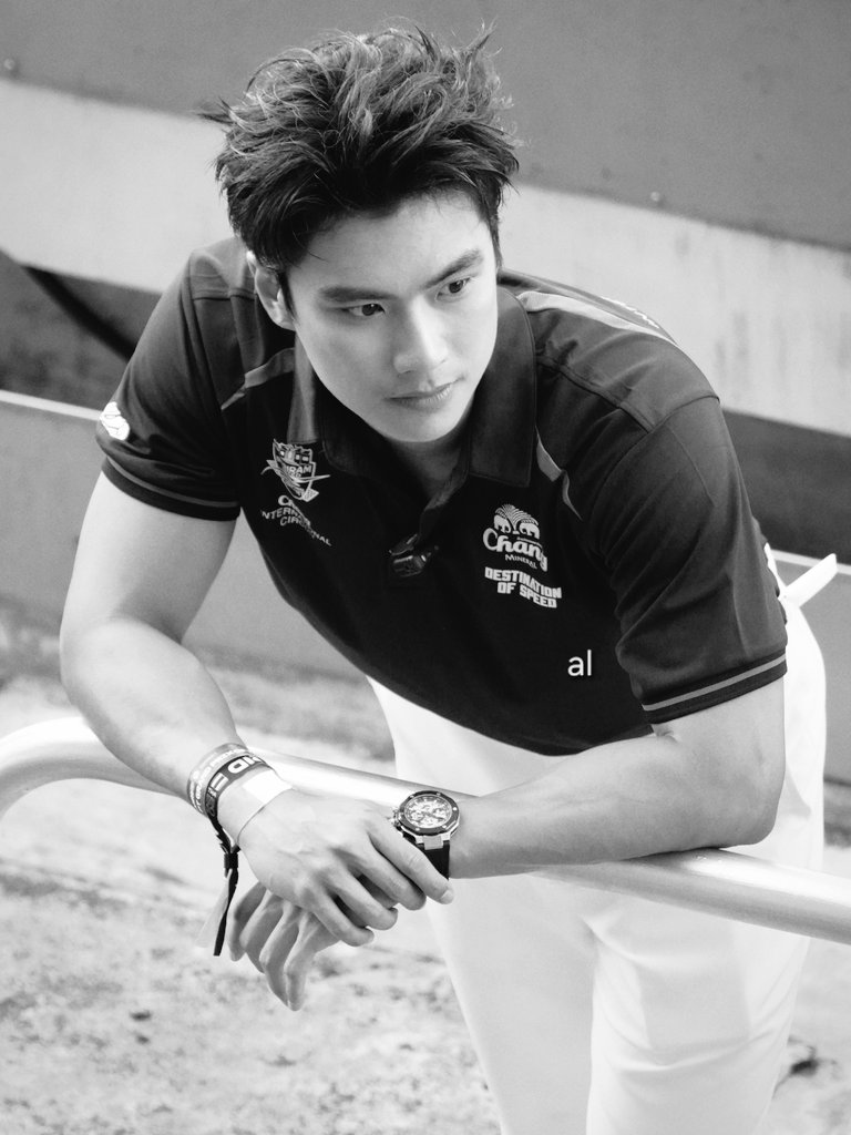 FF580F's tweet photo. `

#ohmpawat https://t.co/cqUTuDsNOr