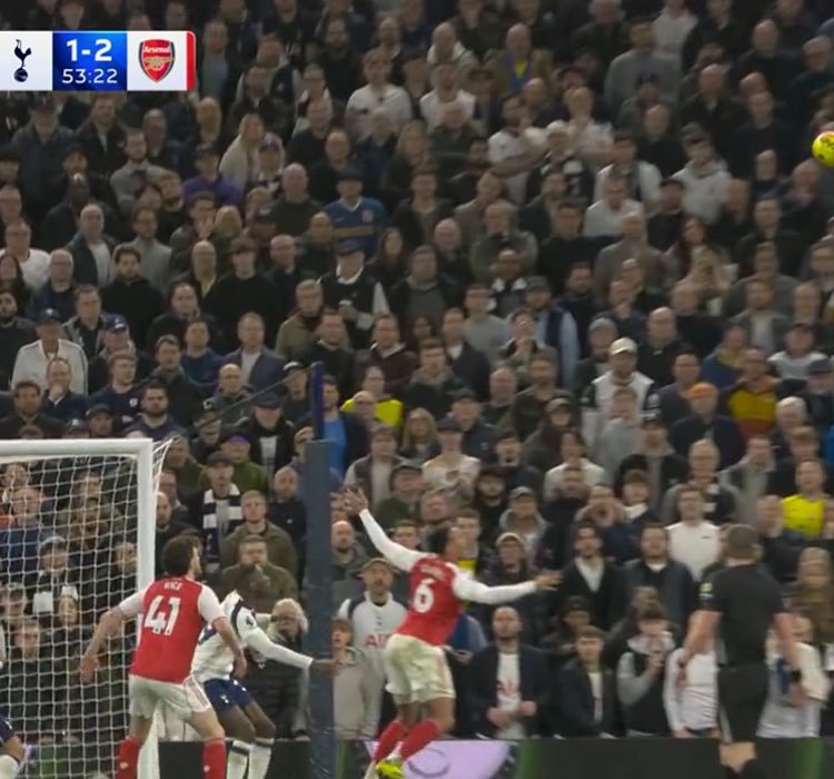Arsenal fans should be the last one to speak about decisions in favour