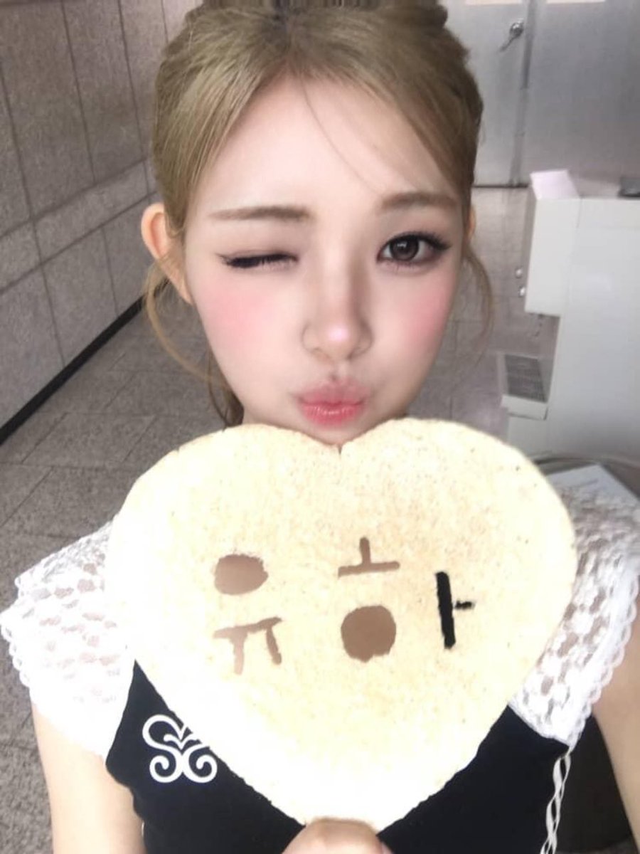 onlyuha's tweet photo. 어케뚫음?
졸귀다 https://t.co/0cGfnSKh8V