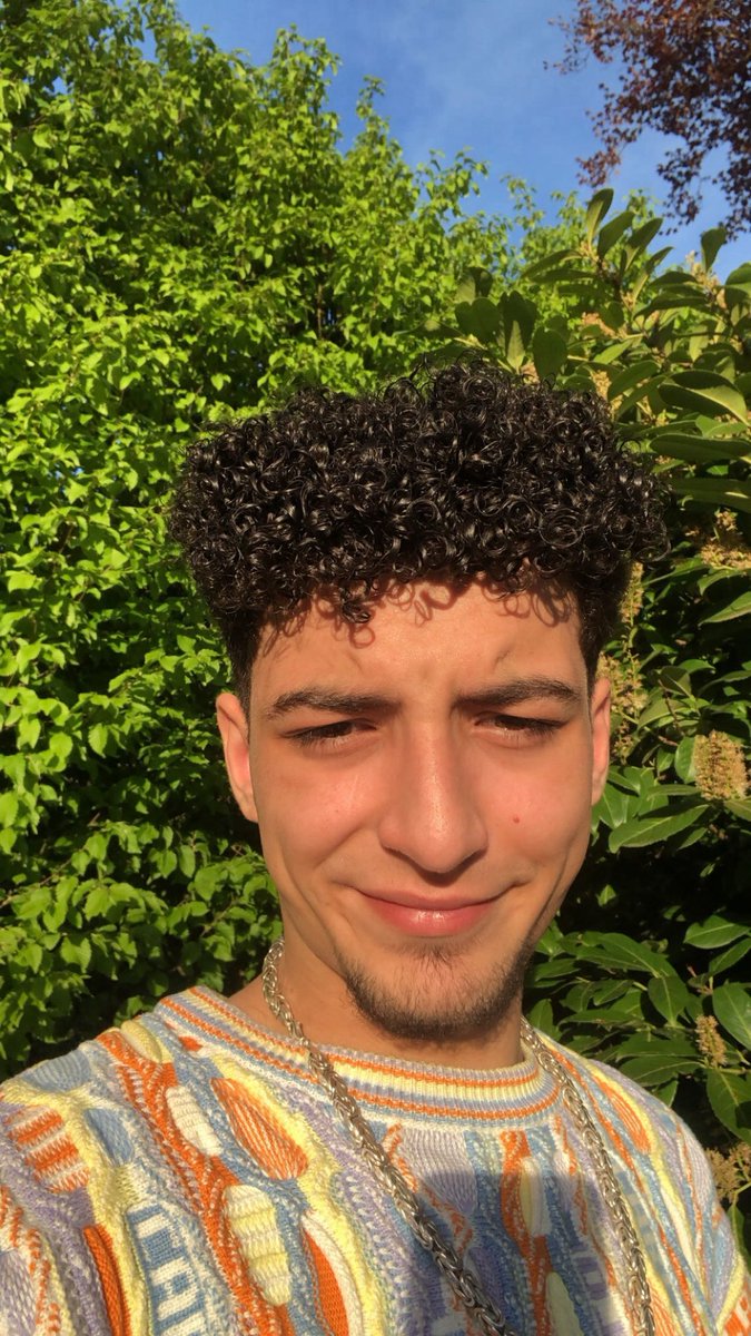 Chashmasterapo's tweet photo. Geh vor mir auf die Knie und diene als Aschenbecher 🐶🐶 #alpha #loser #Türkei #Türke #Cashmaster #master #Sklave #zahlschwein #zahlsklave #fuß #füße #leder #findom #dominanz #abdrücken #zahlopfer #zahlschwanz #kontofick #feet

 https://t.co/ZQusIczVFQ https://t.co/dnGLWGOuEi