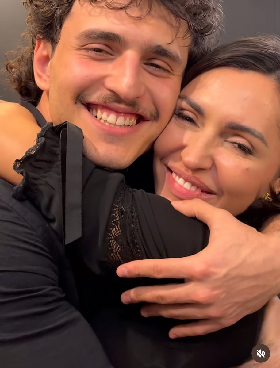 scusate ma xke nessuno mi aveva detto che Sere Branca ha pure un fratello e che sembra un misto fra Paul Mescal e Benson Boone