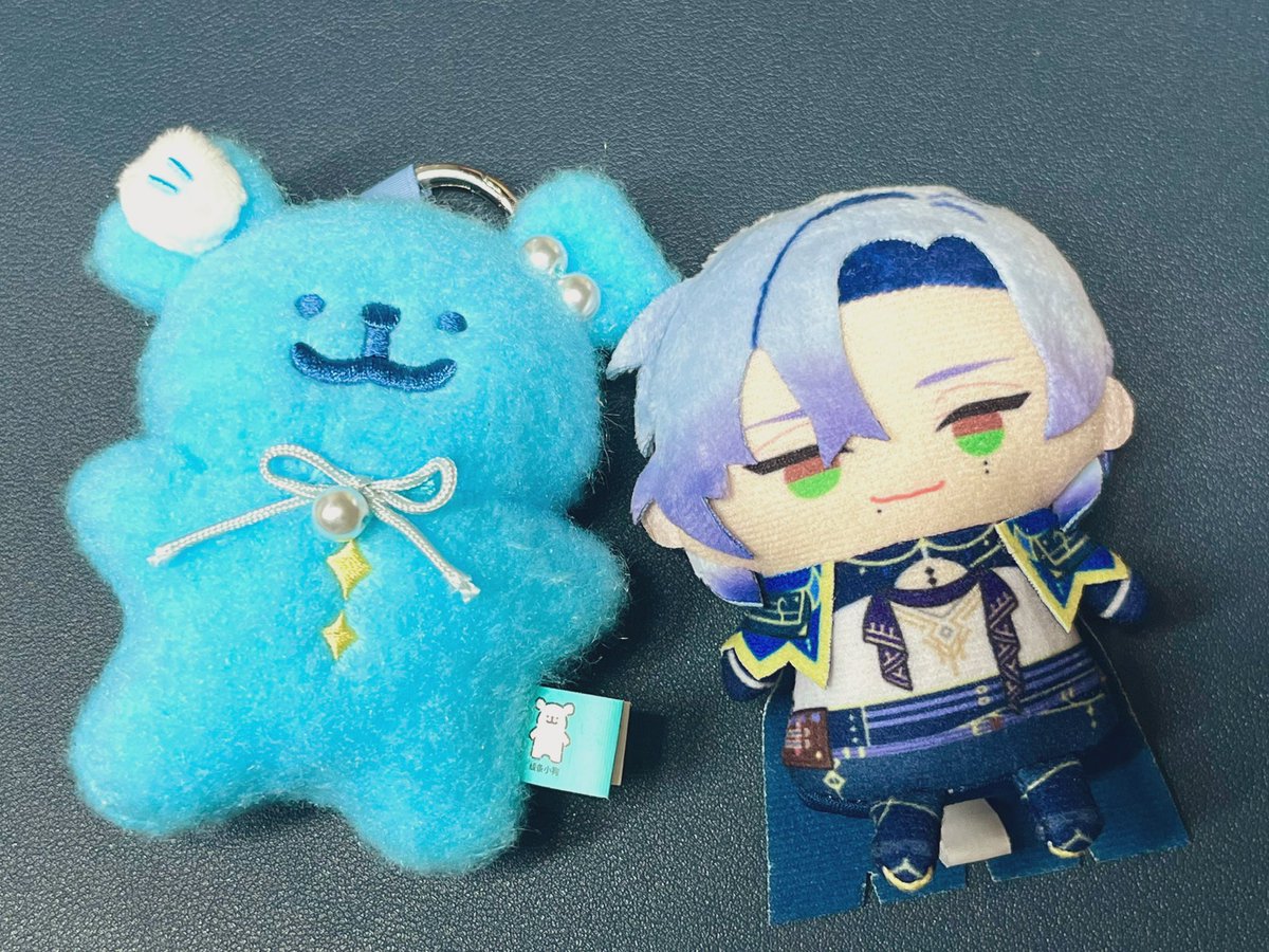 fishouse325's tweet photo. #クラン・ケストレル

胸の刻印お揃いやん https://t.co/HgNm5Il0jI