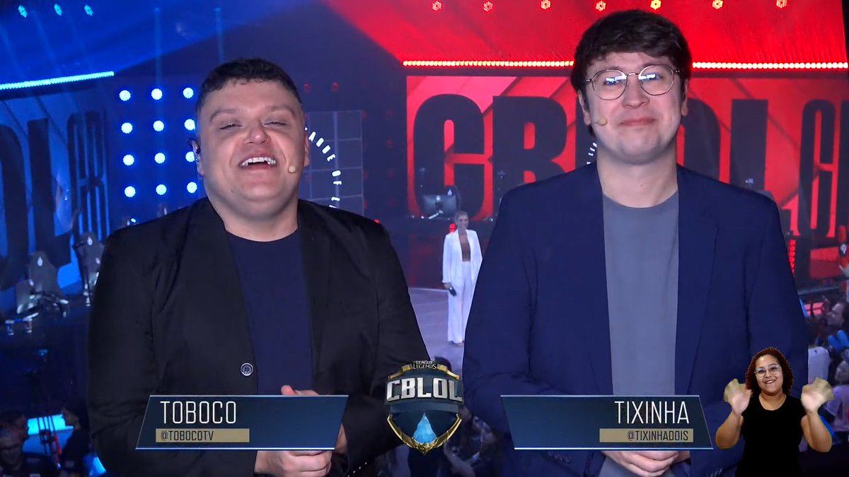 maisesportsbr's tweet photo. QUE DAORA

A Riot colocou a gente numa máquina do tempo https://t.co/dEFdiKOwFs