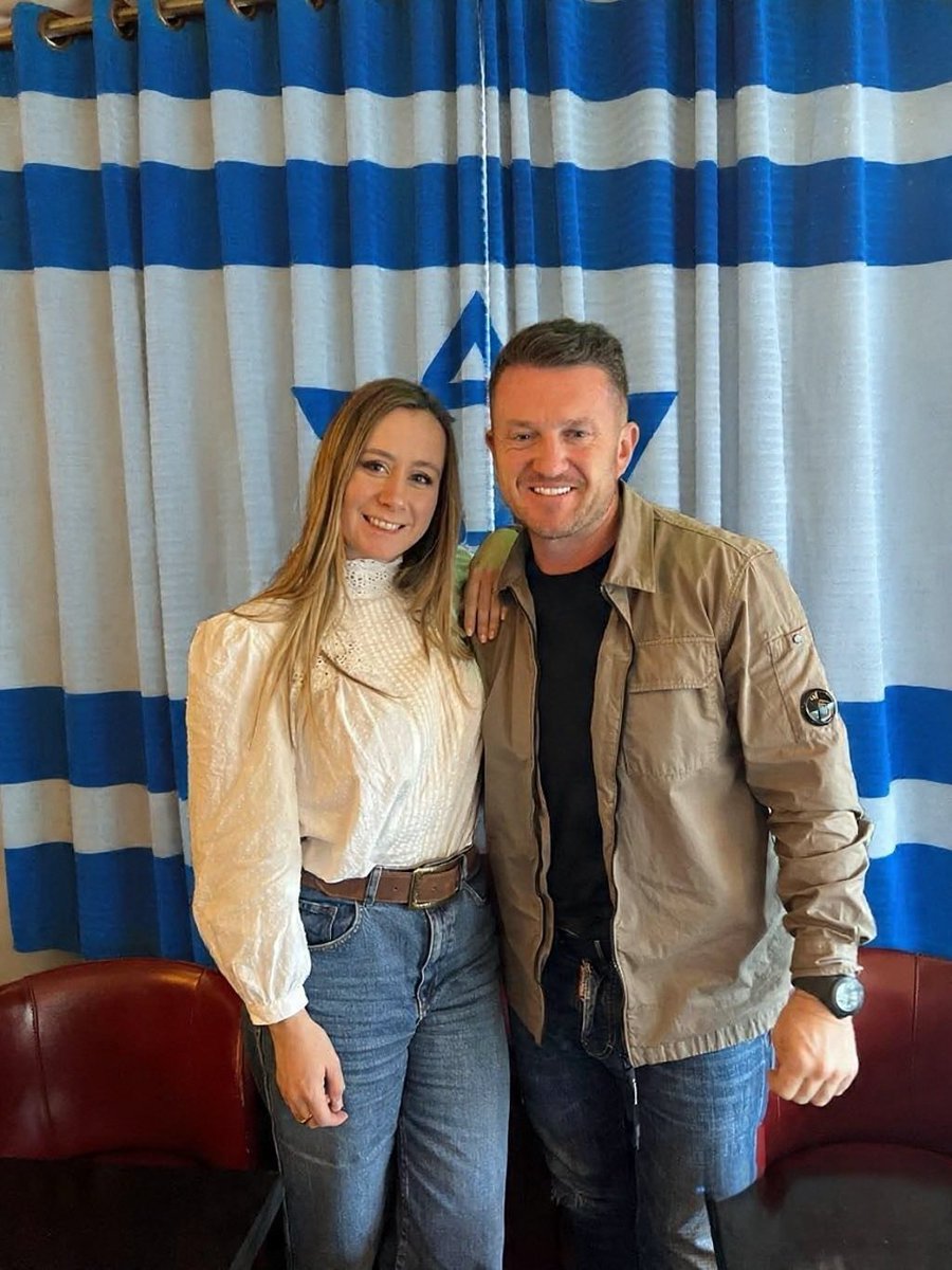 Suite des aventures d'Alice Cordier, égérie de Nemesis, et de Tommy Robinson, de son vrai nom Stephen Yaxley-Lennon.
Pour que les choses soient bien claires, devinez devant quel drapeau ils posent ?
(photo non retouchée)