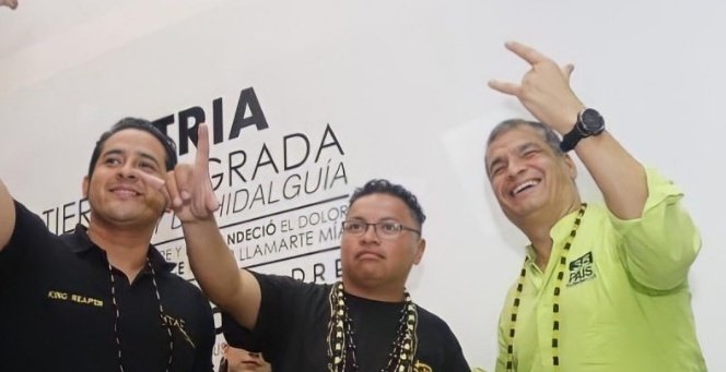 Adivinen EL SALADO?

TODOS con él en las fotos, ESTAN MUERToS O PRESOS
🤣🤣🤣🤣🤣