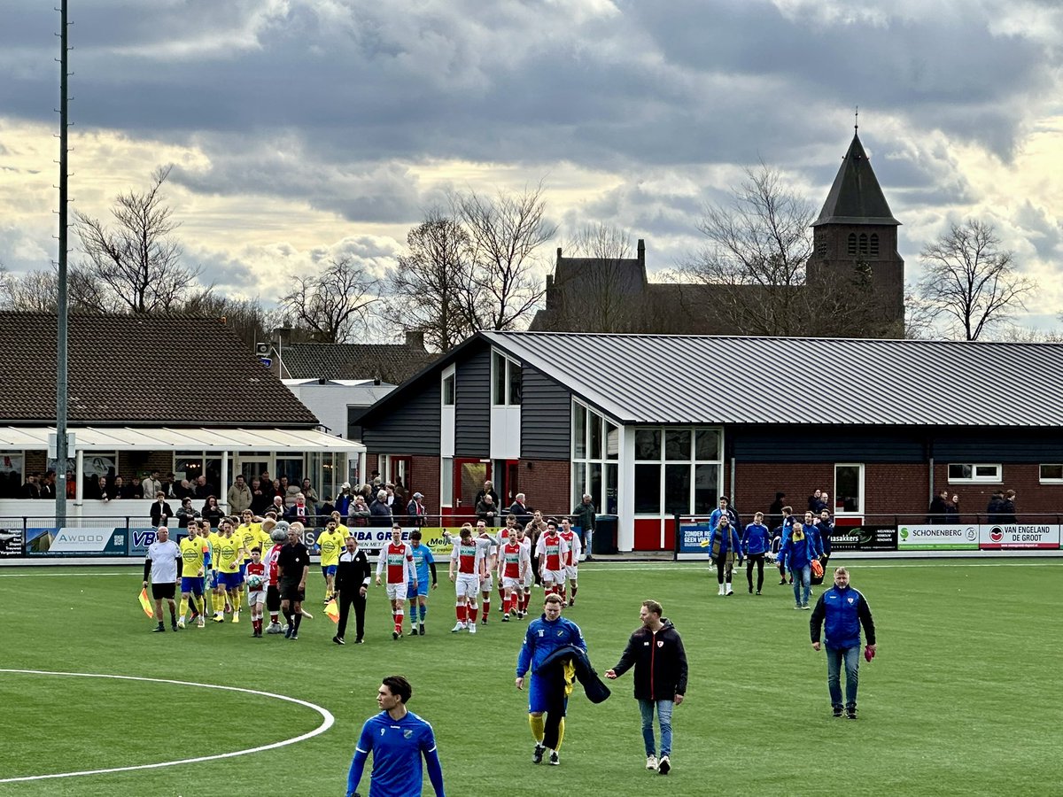 Dick Teunen tweet media