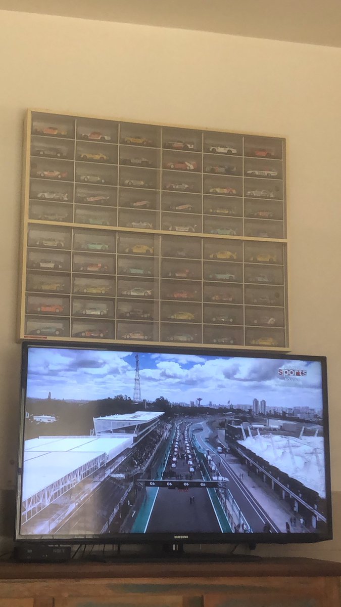 Pronto pra ver o amigo <a href="/lucmonteiroband/">Luc Monteiro</a> e <a href="/maxwilson/">Max Wilson</a> na condução da <a href="/porschecupbr/">Porsche Cup Brasil</a> no <a href="/bandsports/">BandSports</a>