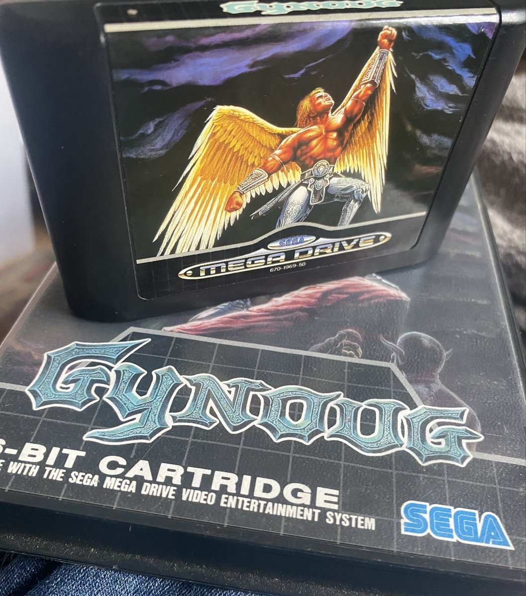 kyenprod's tweet image. #ZoomSurTaCollection On va sur la #Sega #Megadrive  avec le jeu Gynoug, l’un des excellents shoot 'em up de la 16 bits de Sega, dommage j’ai pas la notice!!!