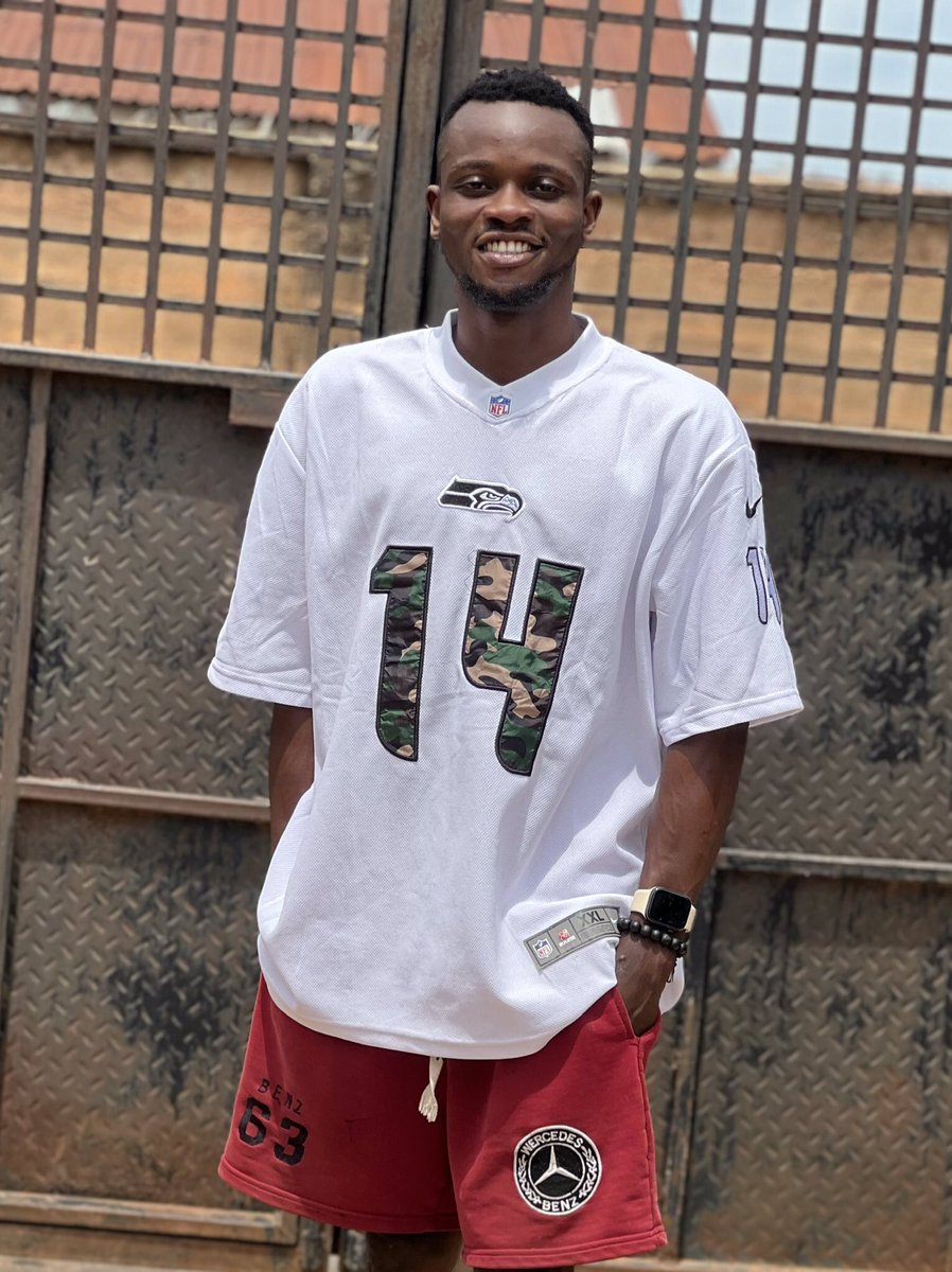 SlomCrypt's tweet image. March vibes activated! 🌟 Time to level up the game 🎮 

What's your biggest goal for the month? 

Building something new? Joining a DAO? Let's make it happen! 💪 HNM🎉😍

#Web3 #NewMonthNewGoals #Crypto