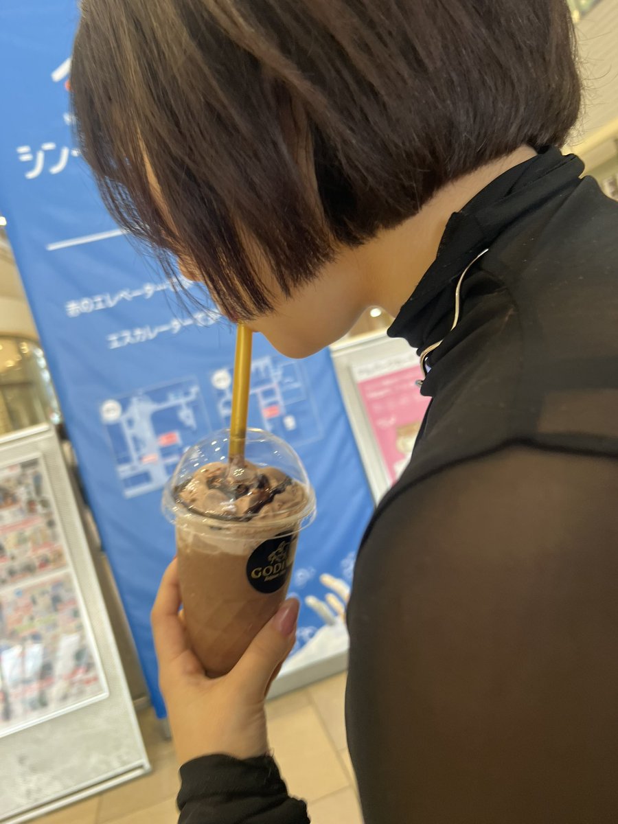 r_ra92_'s tweet photo. 帰宅したぁ！

水族館とお買い物デート楽しかった😍 https://t.co/BDWivAcIM7