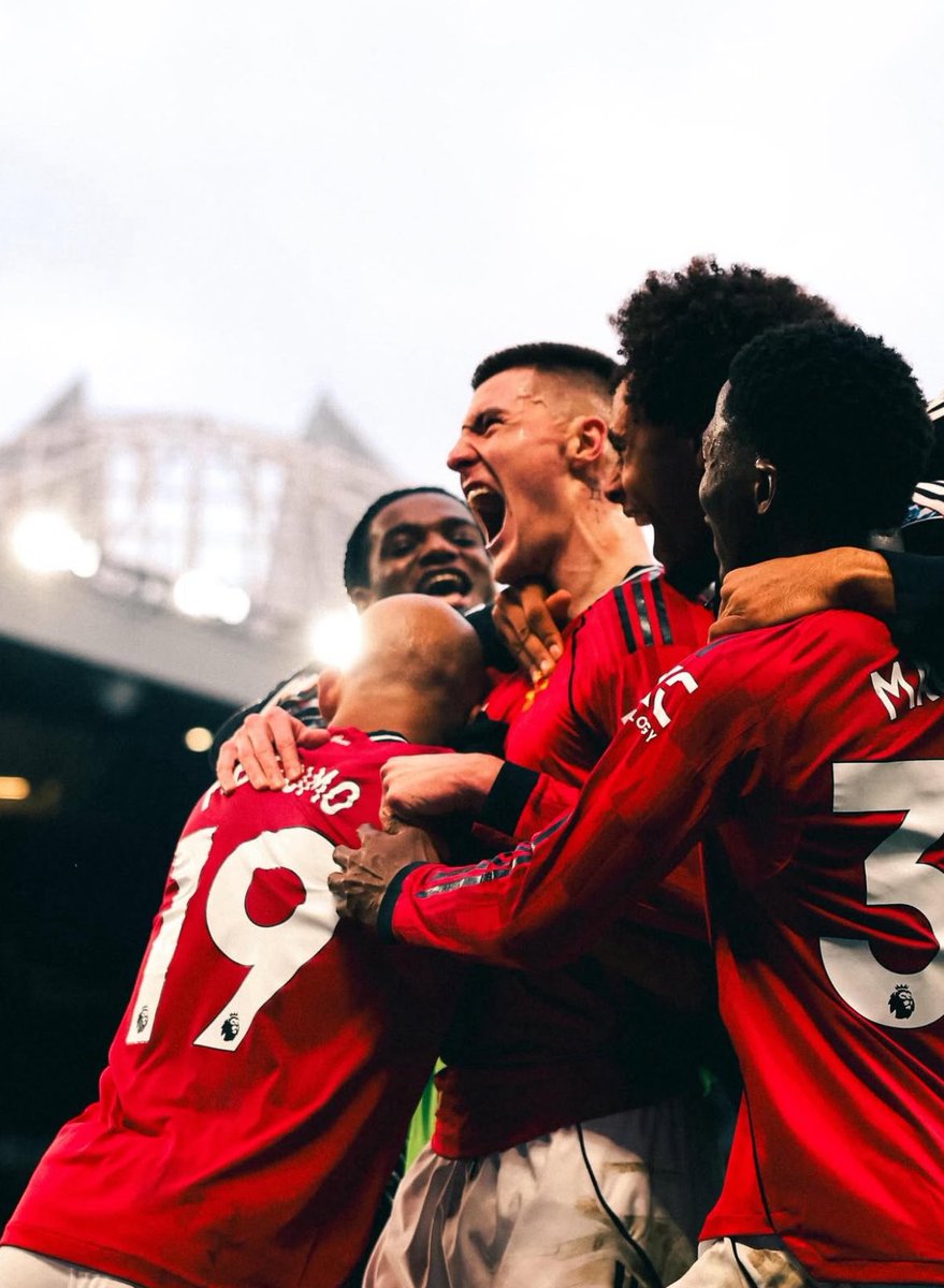 Manchester United fans 🔴👿,
Let's connect now and grow