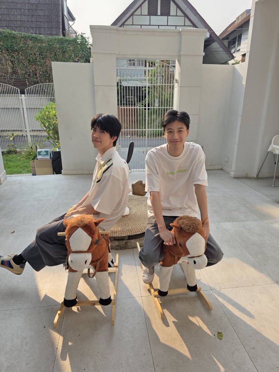 hellojufy's tweet photo. 1 ปีแยะ 🫡 https://t.co/P4HD2dRXhD