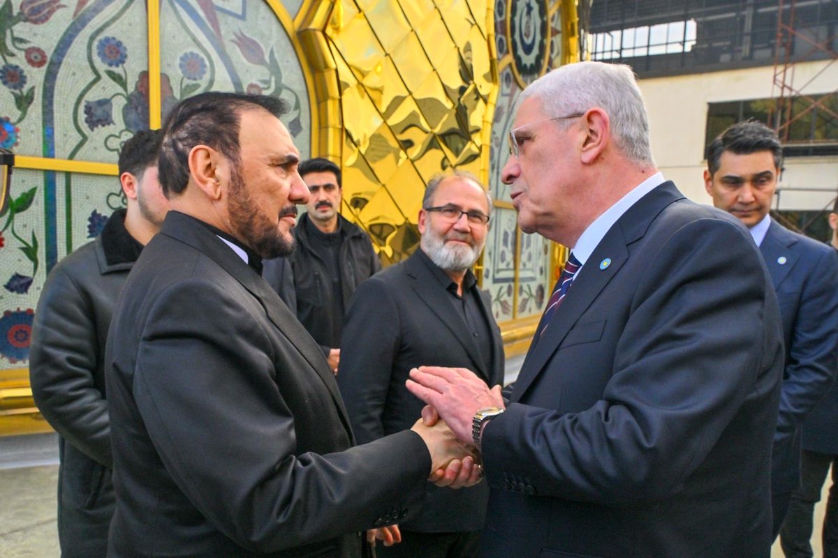 Türkiye Caferileri Lideri Sayın Selahattin Özgündüz’e annesinin vefatı nedeniyle taziye ziyaretinde bulunduk. 

Merhumeye Allah’tan rahmet, Özgündüz ailesine sabır ve başsağlığı diliyorum.