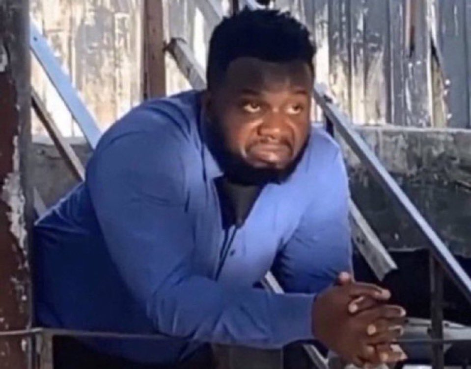 Jorrel Hato playing as a left wing-back in the absence of Marc Cucurella… 🙆🏾‍♂️

I just hope this isn’t already a paved way for Bukayo Saka and others to pile on the pressure 🤦🏿‍♂️

Gusto should’ve started ahead of Hato, but good luck to the lads.
Up the Blues! 💙 #CHE #ARSCHE