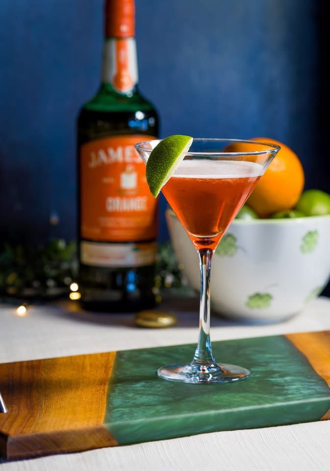 Winking Lizard tweet media