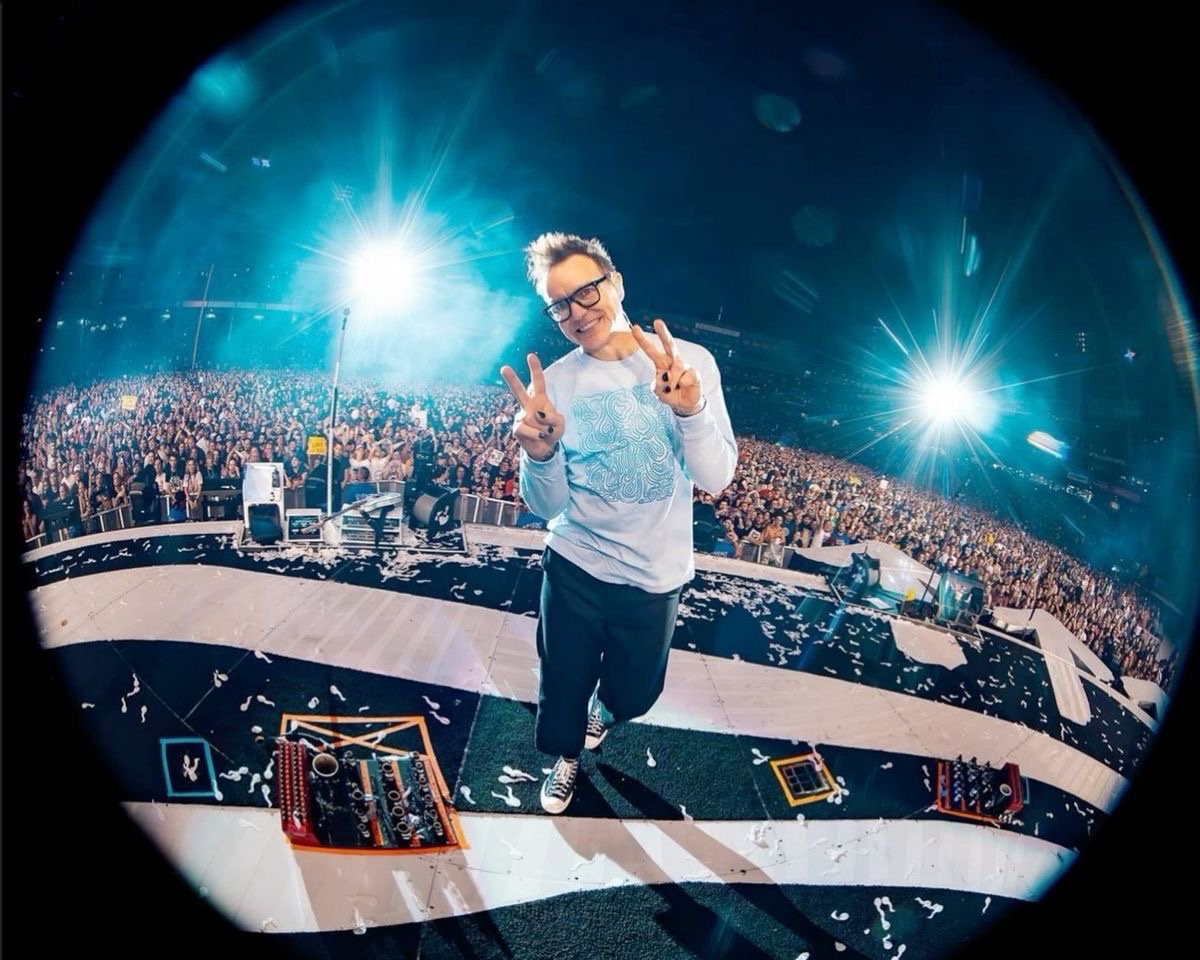 semihourly mark hoppus tweet media