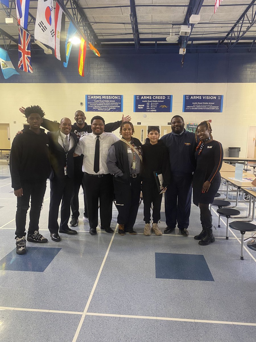 CAKEforGirls's tweet photo. What a week! ARMS enjoyed celebrating highlights, contributions and achievements throughout Black History Month! Thank you to our Aviation Guests for another informative and educational visit. 
@LibraLBrittian @AOAddison_ @BWashing10 https://t.co/tmCSVdSvXp