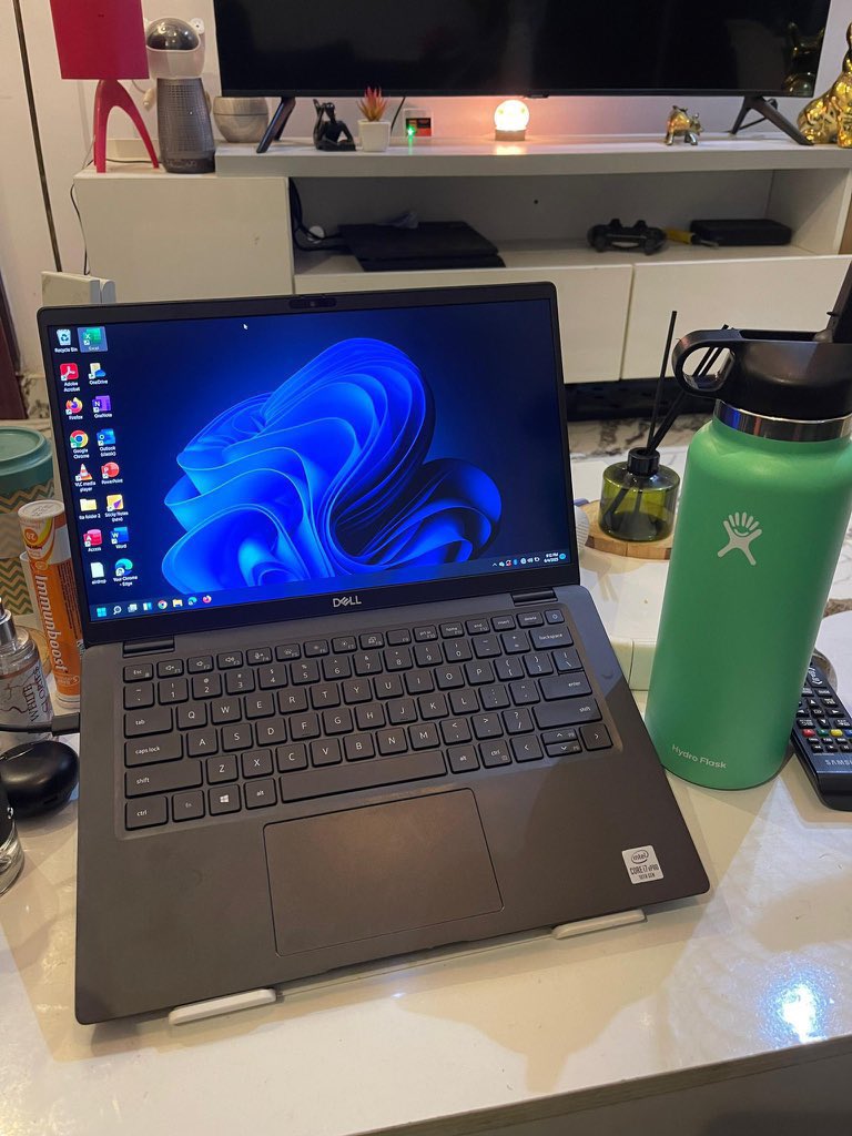 Val Gadgets tweet media
