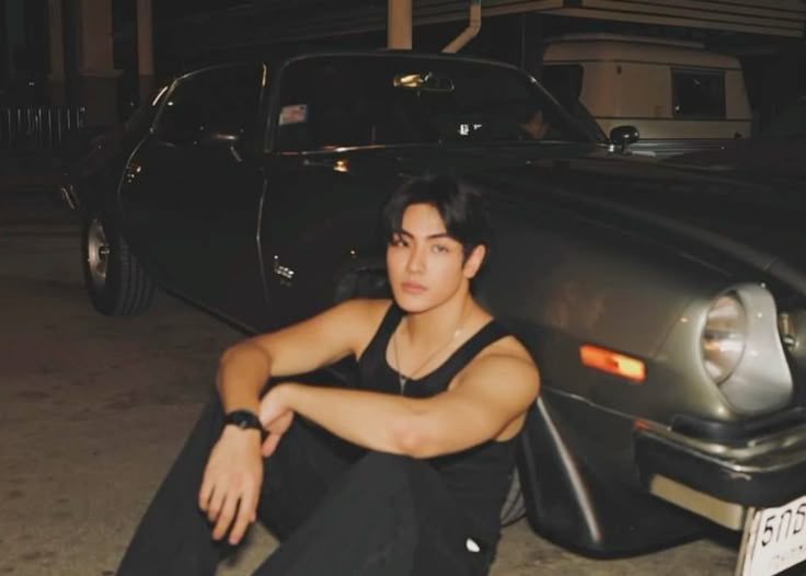 ⠀ 
 ︎
 ︎                     พระรอง — เอสเตบัน ทินมาลี
                      fourth.⠀ year,  วศ.  ME  ⚙️

 ︎
⠀