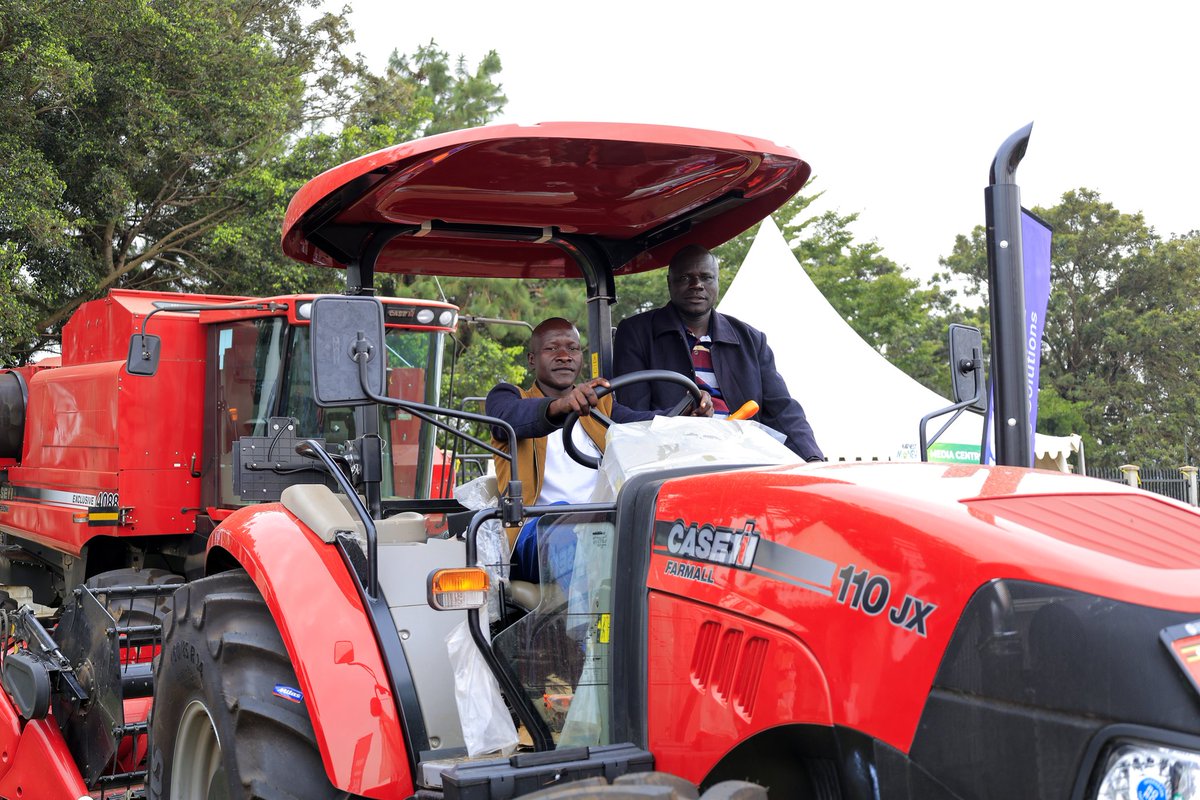 Engsol_UG's tweet image. Day Three — Final Day! 

Our team actively engaging with you, our valued customers, as we wrapped up the Harvest Money Expo 2026. Thank you for the continued support and great interactions.

#ENGSOLAt25 #HarvestMoneyExpo2026 #CustomerEngagement #AgriculturalMachinery