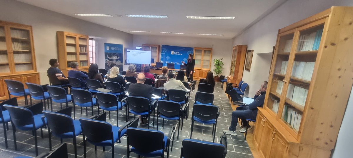 CCAobarco's tweet photo. A semana pasada celebramos a nosa primeira sesión de formación deste 2026 para os nosos asociados.
Fai que o teu negocio sexa rentable e controla os teus impostos. 
En colaboración co polo de emprendemento.

@comerciogalego 
@gabrielosmo 
@xuntagalicia 
#xuntadegalicia https://t.co/vTCPIOOW63