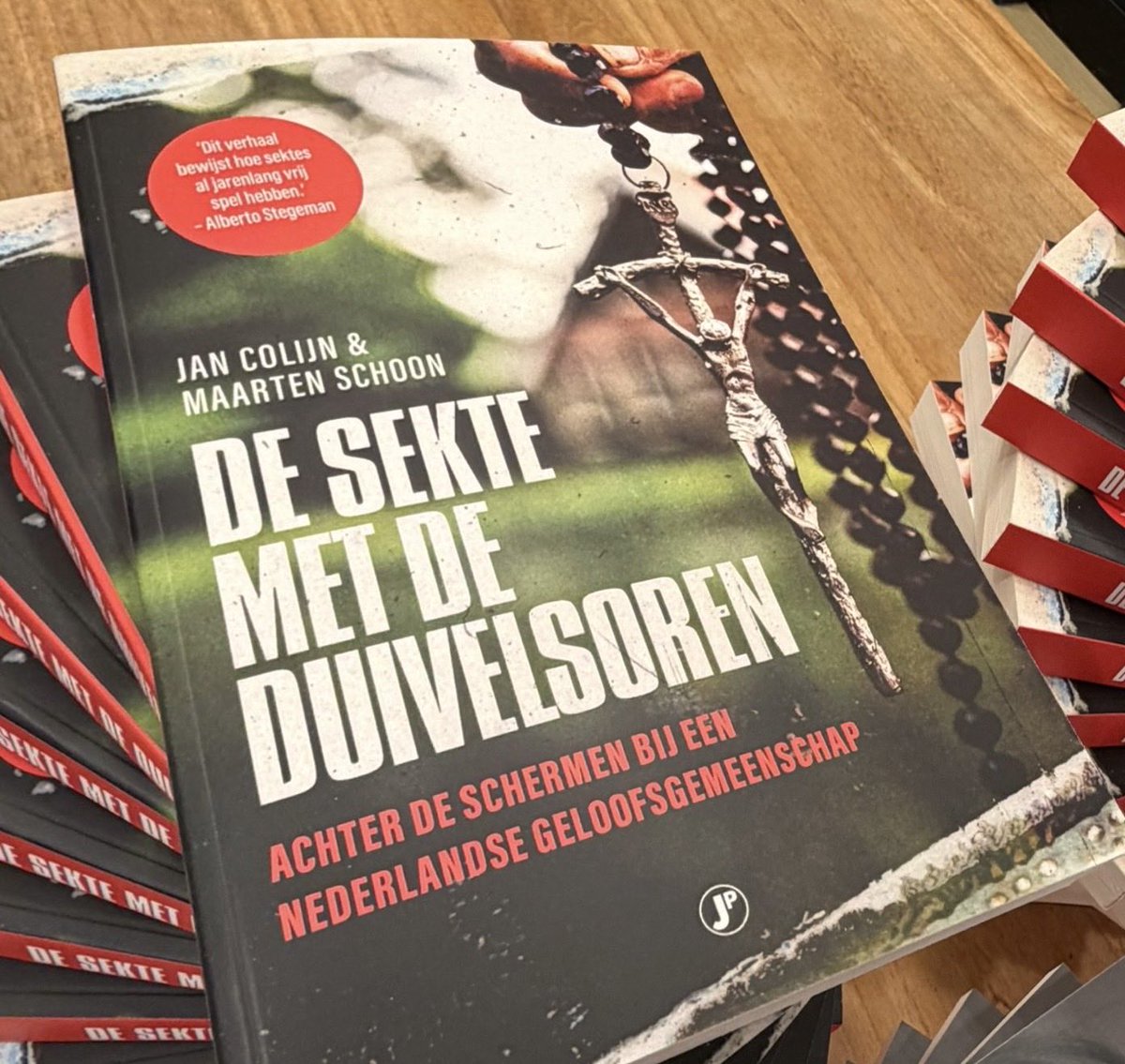 Just Publishers tweet media