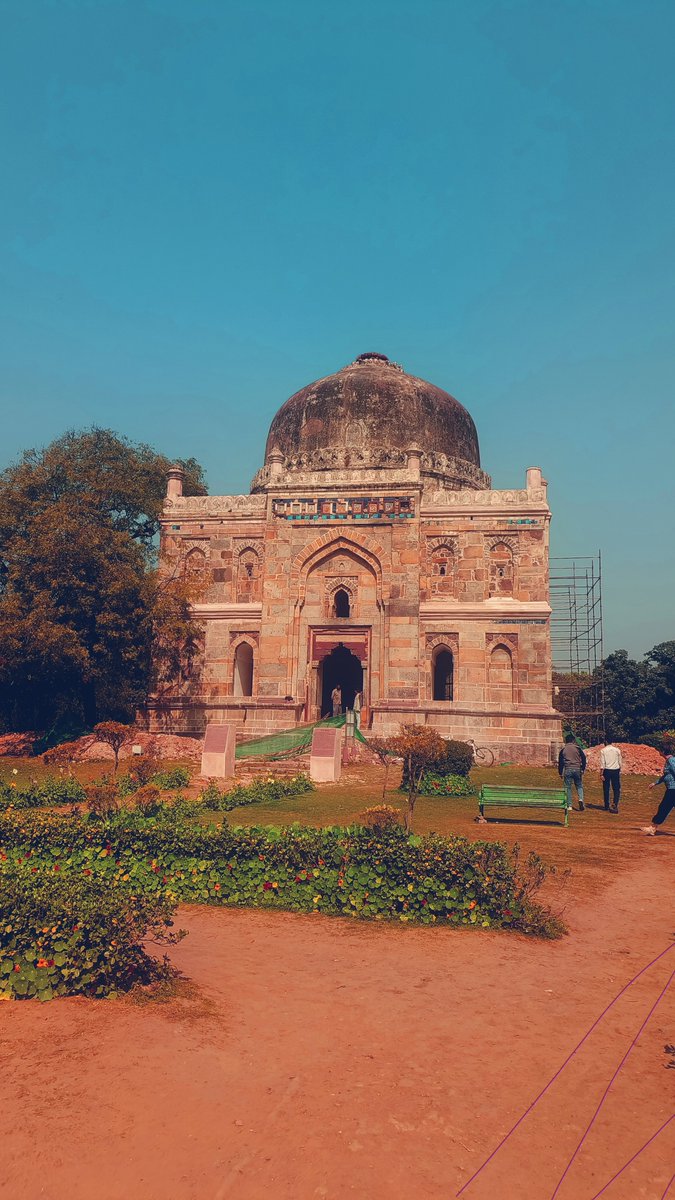 kullu_smita's tweet photo. The Bara Gumbad.
#Delhitourism
#Picnics https://t.co/rdjBfvuTpd