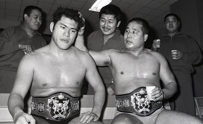 allan_cheapshot's tweet photo. #OnThisDays in 1969: Japan Pro Wrestling: Aichi Prefectural Gymnasium, Nagoya, Aichi: Antonio Inoki and Kim Il are shown backstage after the first successful defence of the Asian Tag Team Titles. https://t.co/tepiQYtaz1