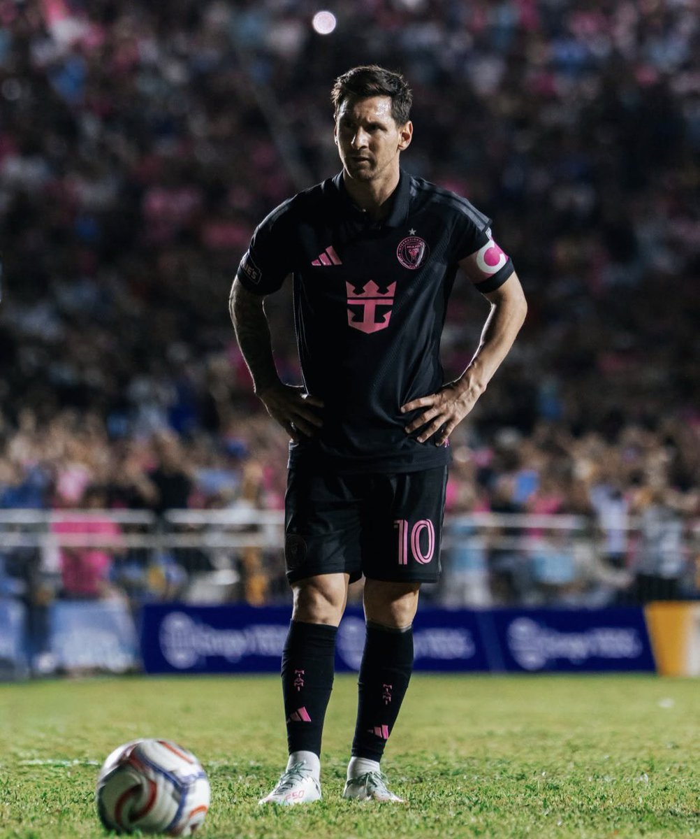 🚨🛫 Update on Leo!

Lionel Messi has made the trip to Orlando and is expected to feature in today’s match!