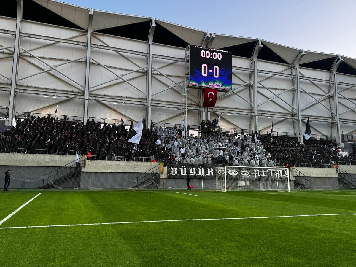 egetribunleri's tweet photo. 01.03.2026 | Karşıyaka - Altay Derbisinde Altay deplasman tribünü. https://t.co/AZijY9HiWv