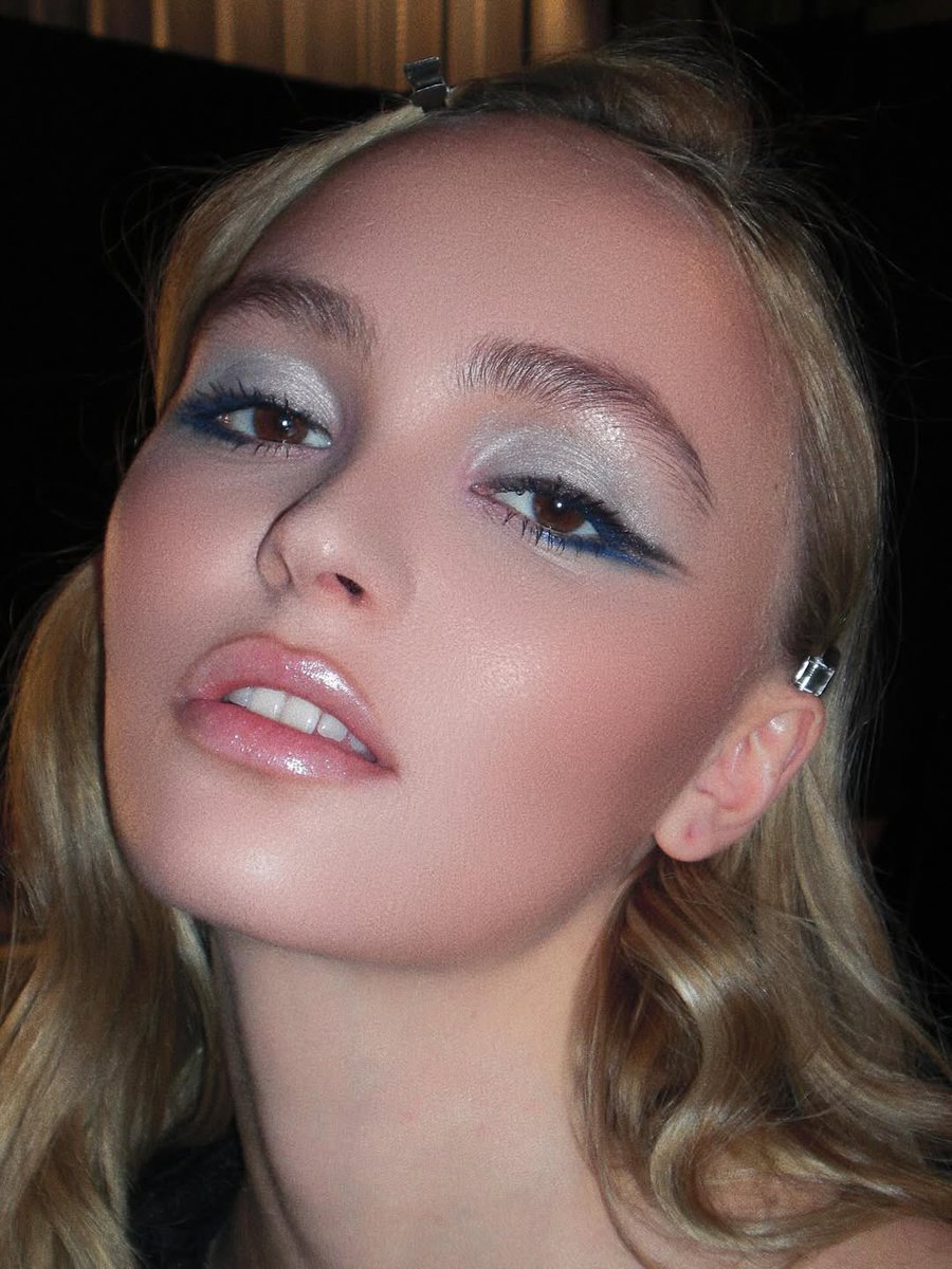 Lily-Rose Depp Club tweet media