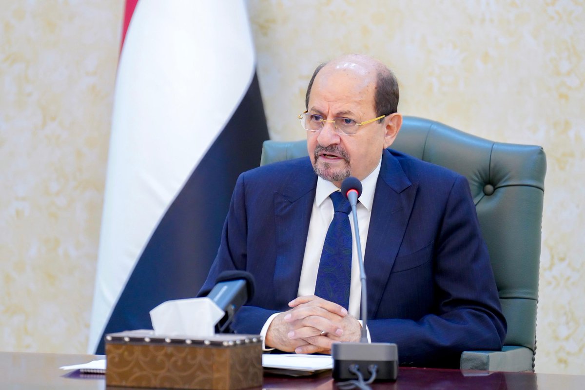 #مجلس_الوزراء، يوافق في اجتماعه اليوم بالعاصمة المؤقتة #عدن، برئاسة رئيس الوزراء وزير الخارجية وشؤون المغتربين الدكتور شائع محسن الزنداني <a href="/Shaya_Zindani/">د.شائع الزنداني</a> ، على مشروع الموازنة للسنة المالية 2026م، المرفوع من اللجنة العليا للموازنات، بناءً على العرض المقدم من وزارة المالية.