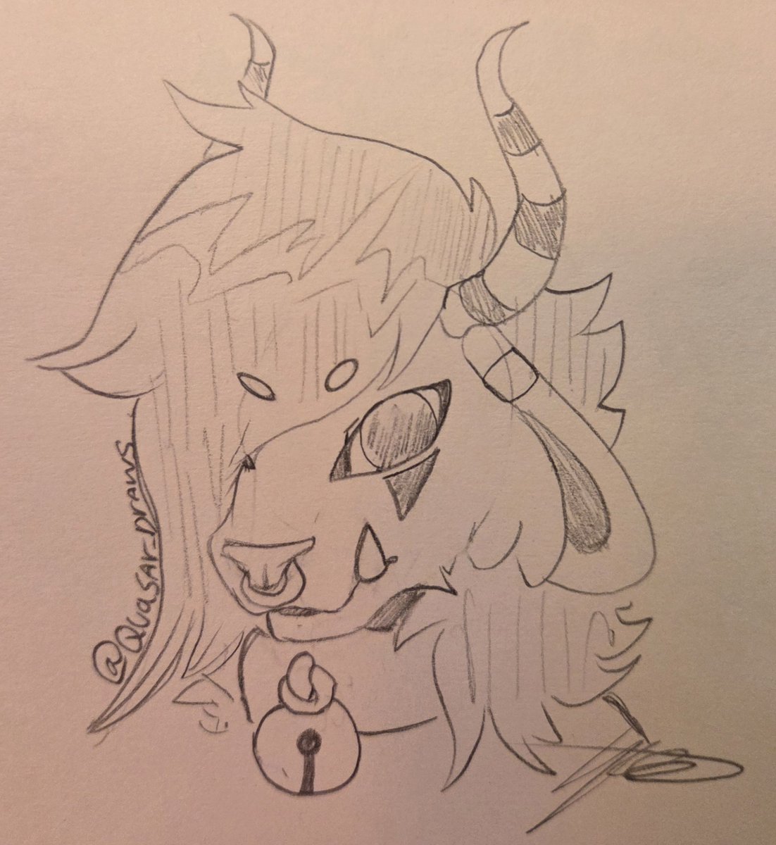 Quasar_Draws's tweet photo. Who's this? Yall will see later.... 👀 #rayn #furry #art #fursona #artist #sketch #furryart #doodle #drawing #dragon #dragons #traditionalart #pencil #furryartist https://t.co/88SQ0VWvhP