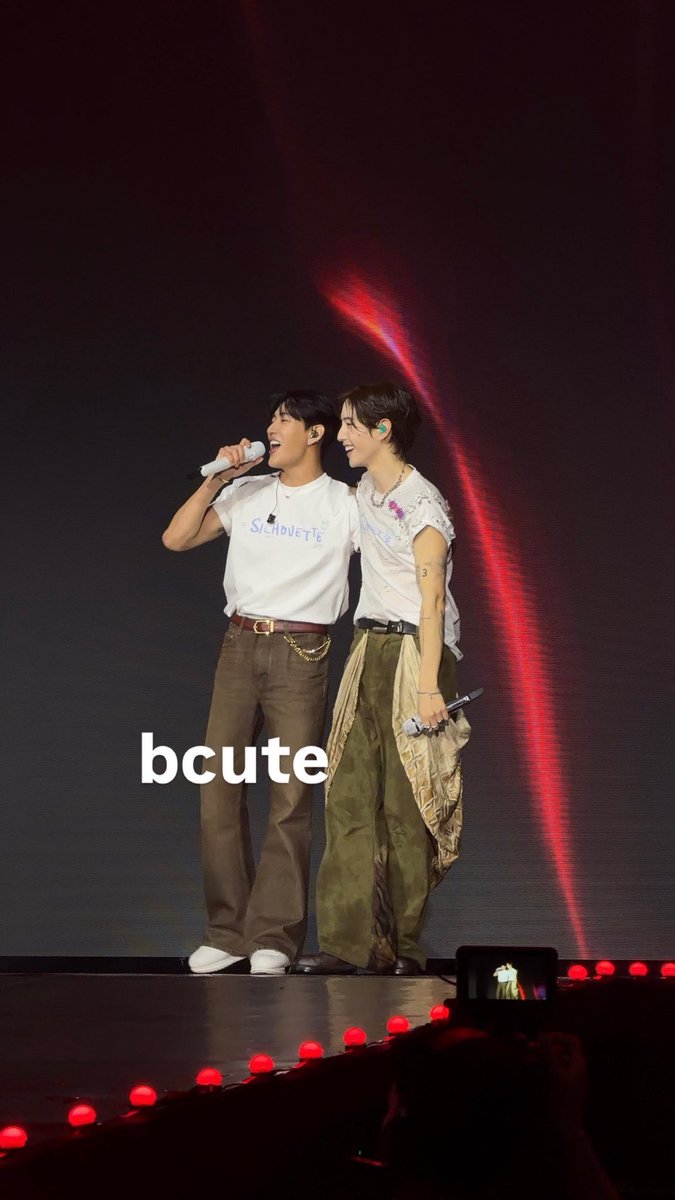 1 Mar 2019 แฟนมีตเดี่ยวน้องแบมครั้งแรก
1 Mar 2026 แฟนคอนพี่มาร์ค
ผ่านมา 7 ปีพอดี มาร์คแบมก็ยังซัพพอร์ตกันละกันตลอดมา ❤️💜
#MarkBam #MTBB