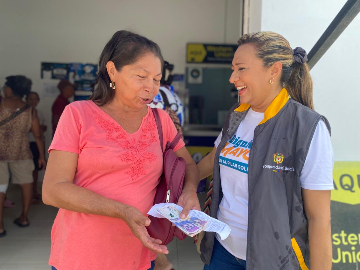ProsperidadCol's tweet image. #SUCRE | #ProsperidadSocial avanza este domingo 1 de marzo en #Sucre con la entrega de la transferencia de #ColombiaMayor para dignificar a nuestras personas mayores. El Gobierno nacional que encabeza el presidente @petrogustavo cumple su compromiso con el  bono pensional que