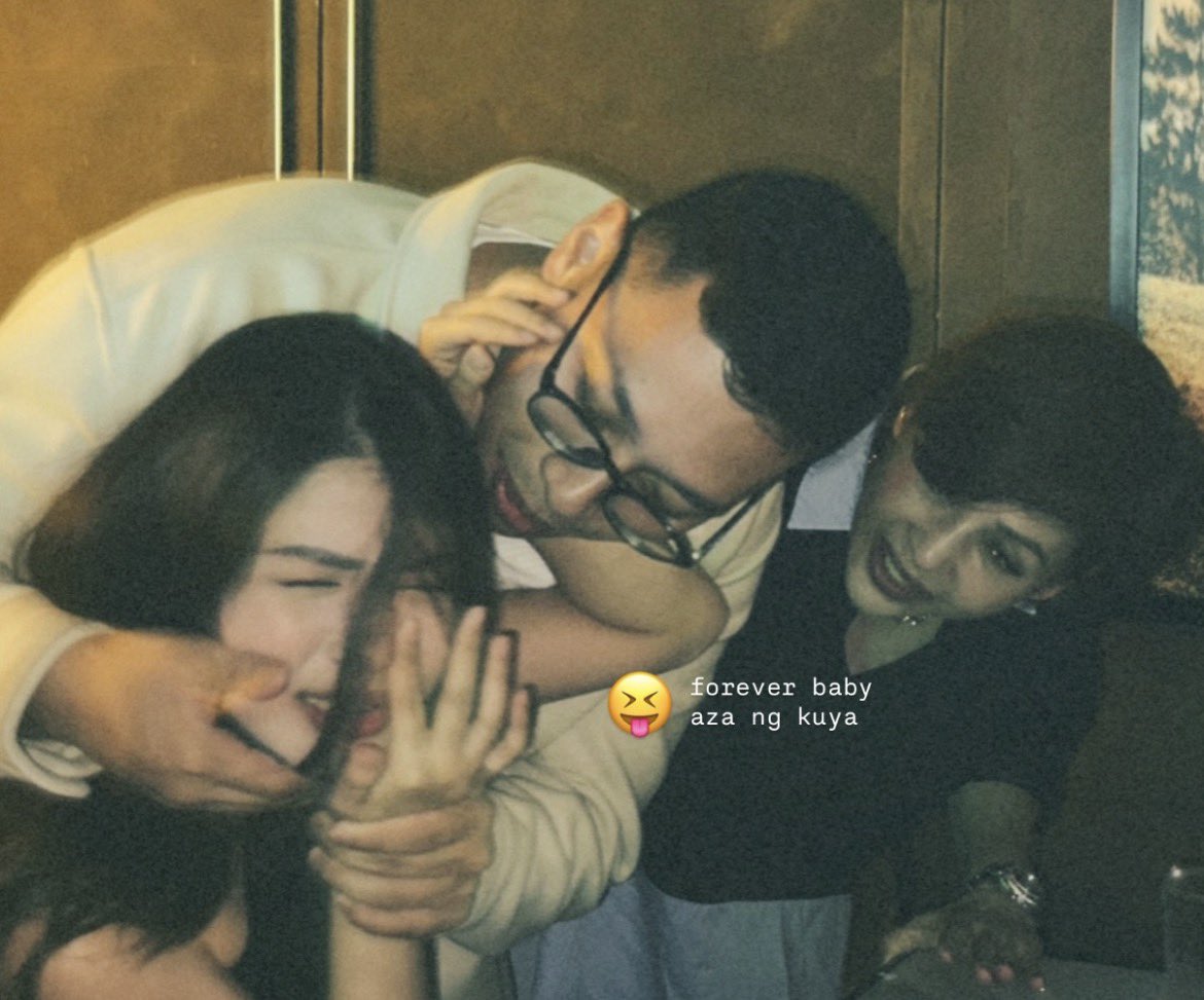 i live for aza and kuya aki bardagulan HASHAJAJA cutie <3 

HAPPY BIRTHDAY AZ MARTINEZ