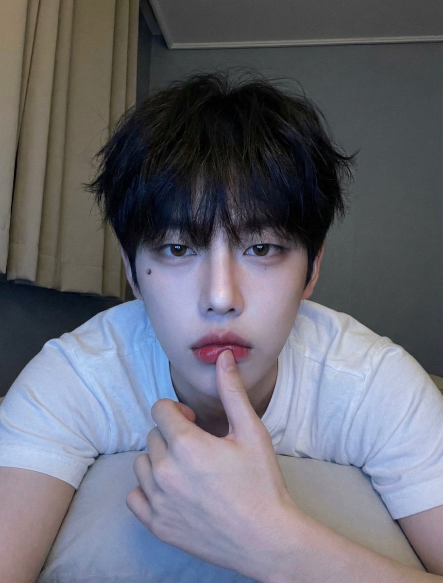 hhhhuurt's tweet photo. 개사기 https://t.co/02g4wYsol1